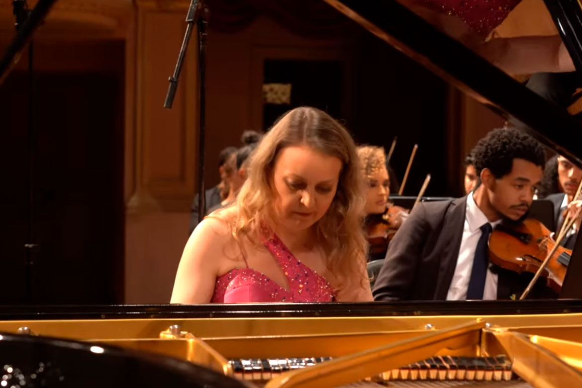 Regência: Maestro José Soares / Solista: Olga Kopylova